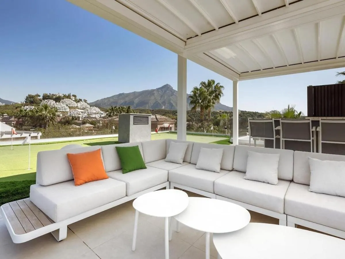 Luxury Villa With Breathtaking Views In Marbella By Lodgerstrip