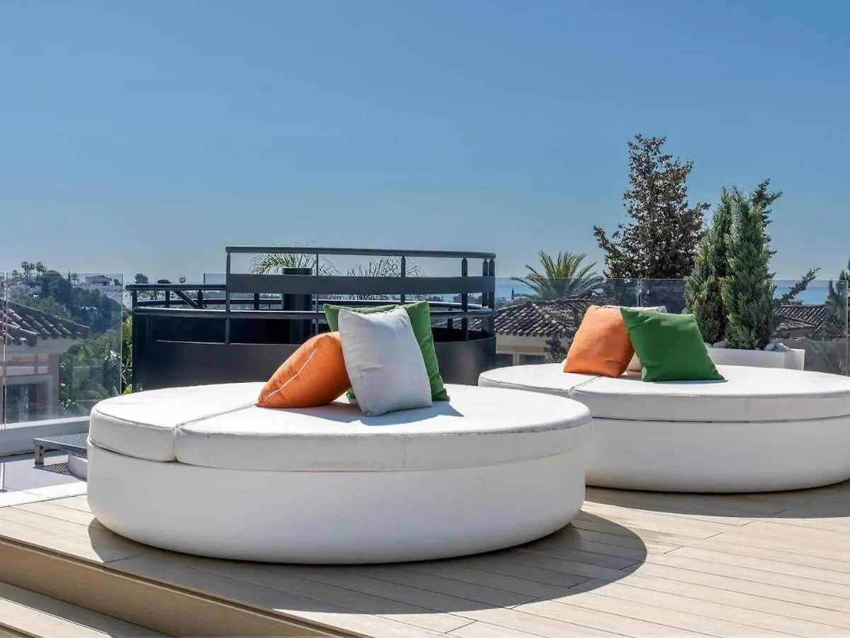 Luxury Villa With Breathtaking Views In Marbella By Lodgerstrip
