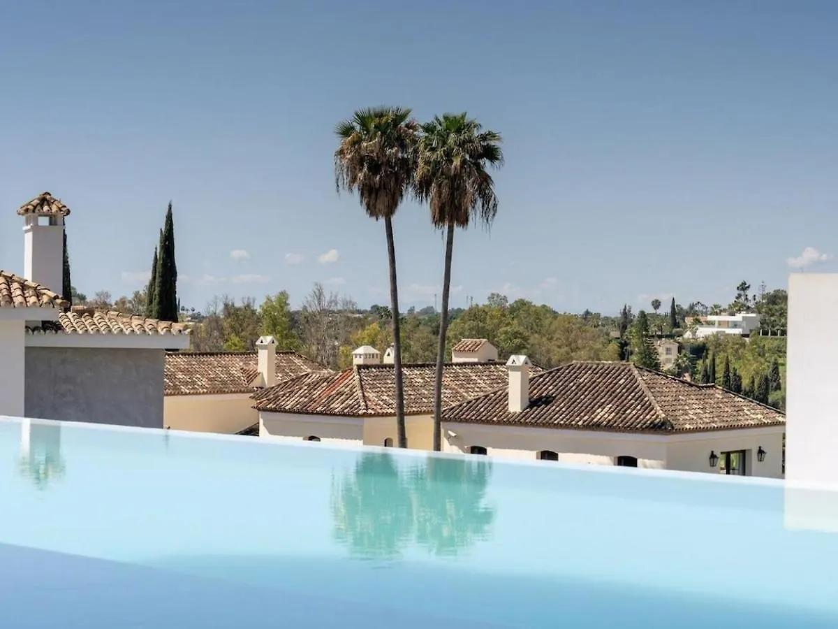 Luxury Villa With Breathtaking Views In Marbella By Lodgerstrip