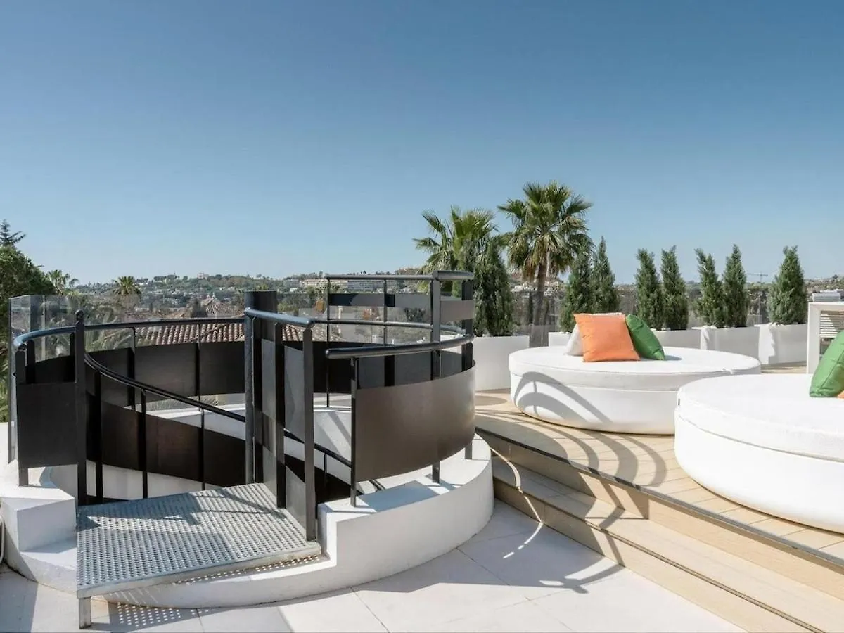Luxury Villa With Breathtaking Views In Marbella By Lodgerstrip
