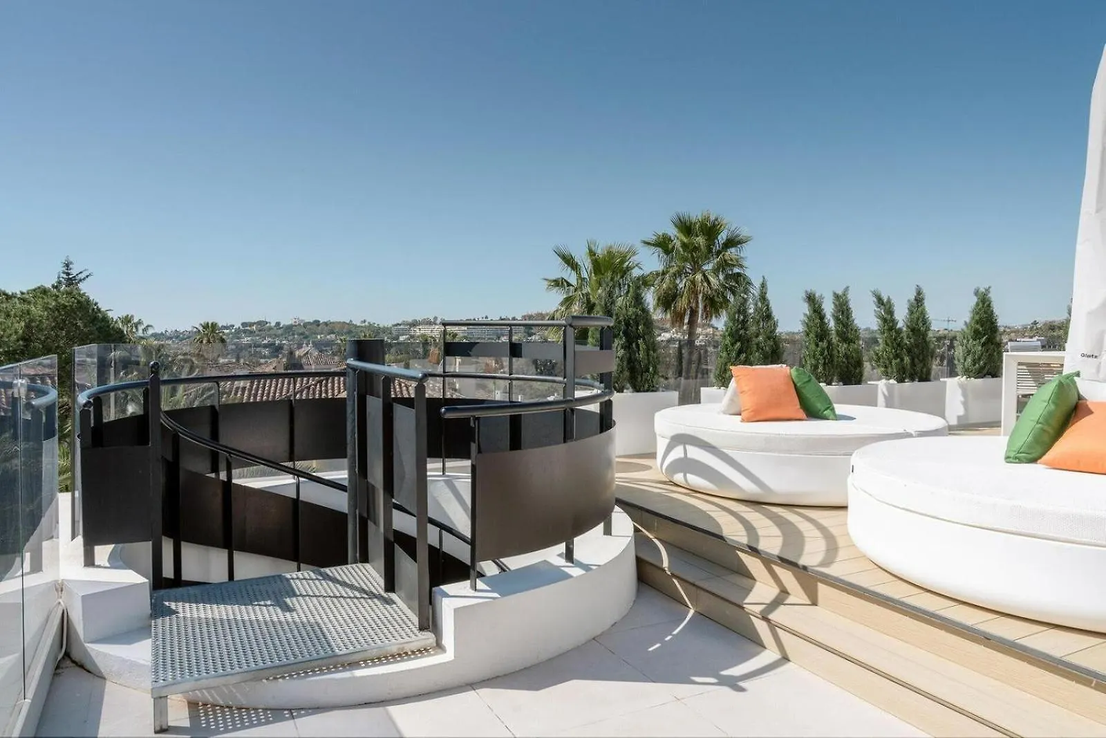 Luxury Villa With Breathtaking Views In Marbella By Lodgerstrip